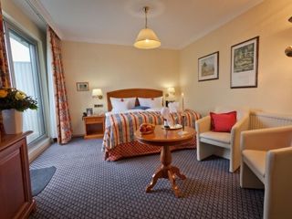 Hotel Bad Neuenahr-Ahrweiler Hotel Weyer tableau 2