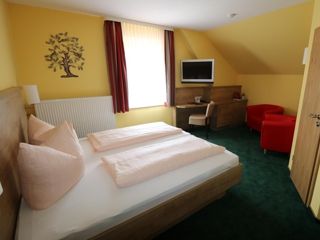 Hotel Neustadt Hotel Tenner tableau 2